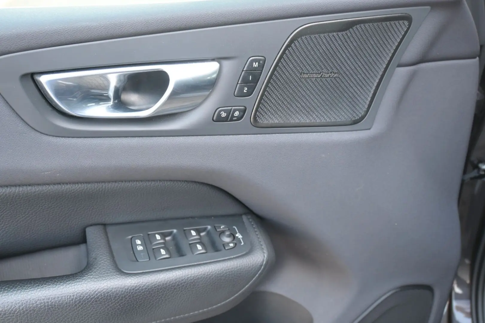 XC60 T6 Inscript. PHEV MAPS HUD Connect Edi 360