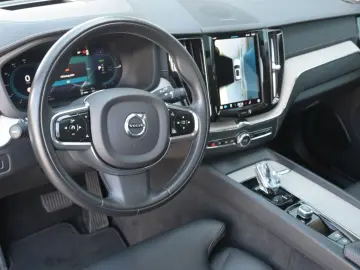 XC60 T6 Inscript. PHEV MAPS HUD Connect Edi 360