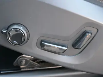 XC60 T6 Inscript. PHEV MAPS HUD Connect Edi 360