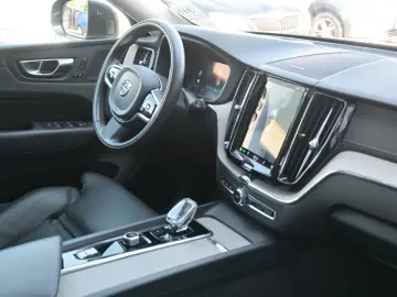XC60 T6 Inscript. PHEV MAPS HUD Connect Edi 360