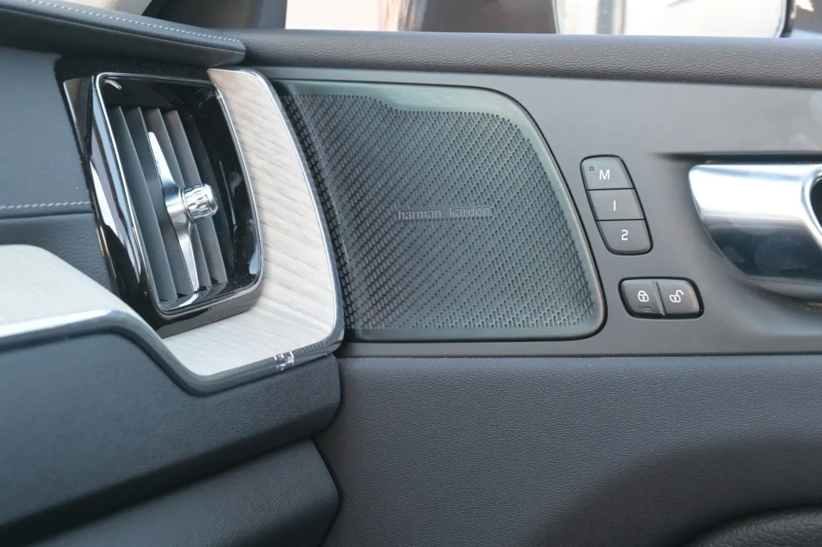 XC60 T6 Inscript. PHEV MAPS HUD Connect Edi 360