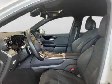 Mercedes-Benz GLC 200 4M AMG-Line Noapte AHK