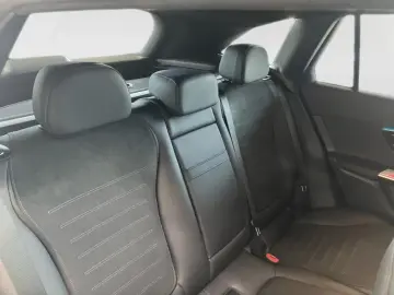 Mercedes-Benz GLC 200 4M AMG-Line Noapte AHK