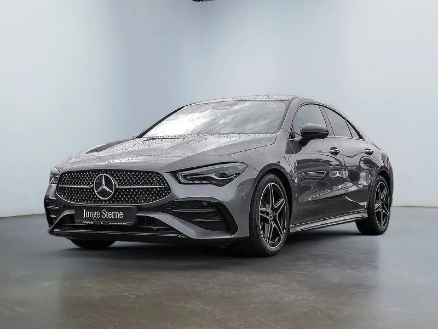 CLA 180 Coupé   AMG Night LED Cam Pano Spur Navi