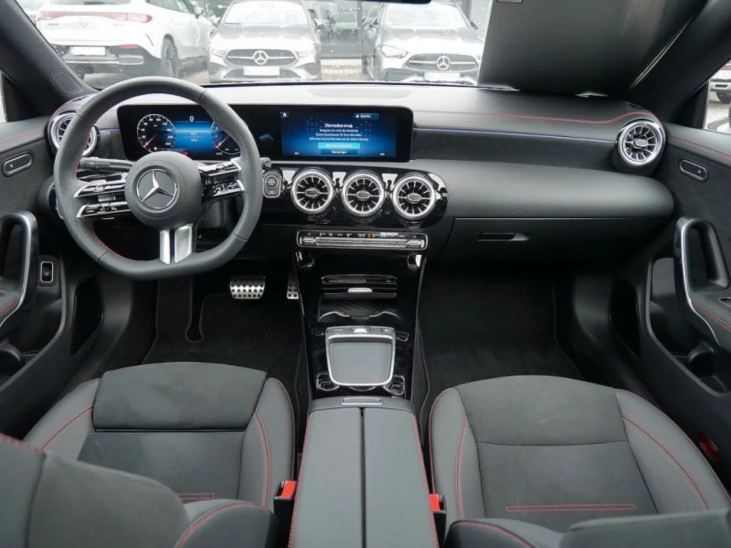 CLA 180 Coupé   AMG Night LED Cam Pano Spur Navi