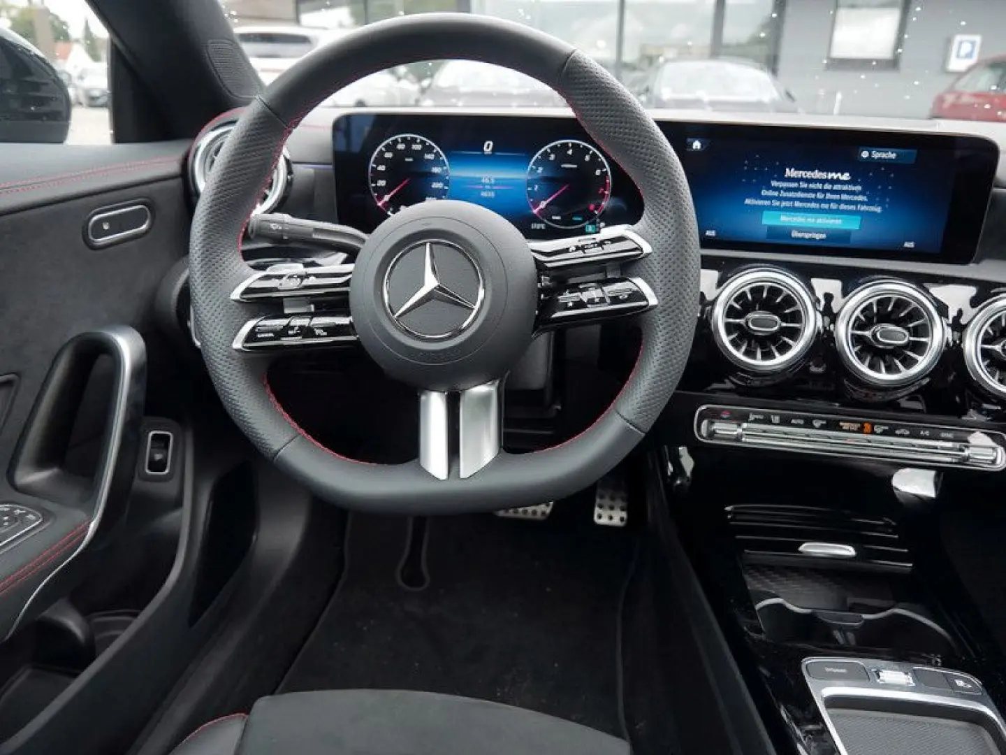 CLA 180 Coupé   AMG Night LED Cam Pano Spur Navi