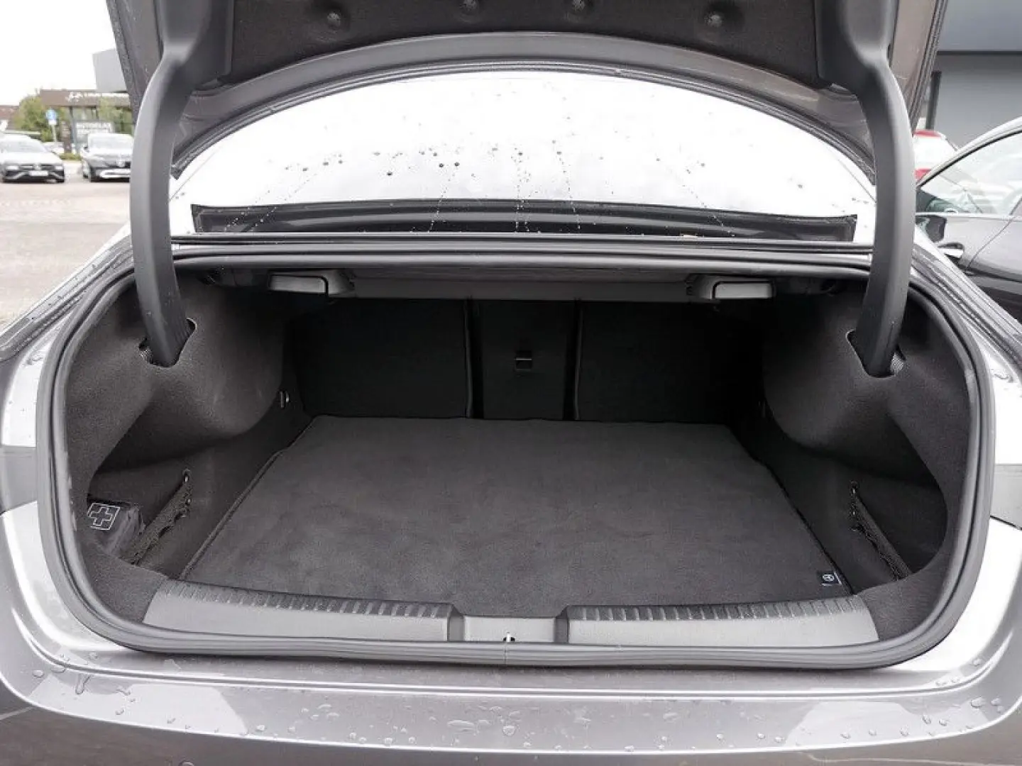 CLA 180 Coupé   AMG Night LED Cam Pano Spur Navi