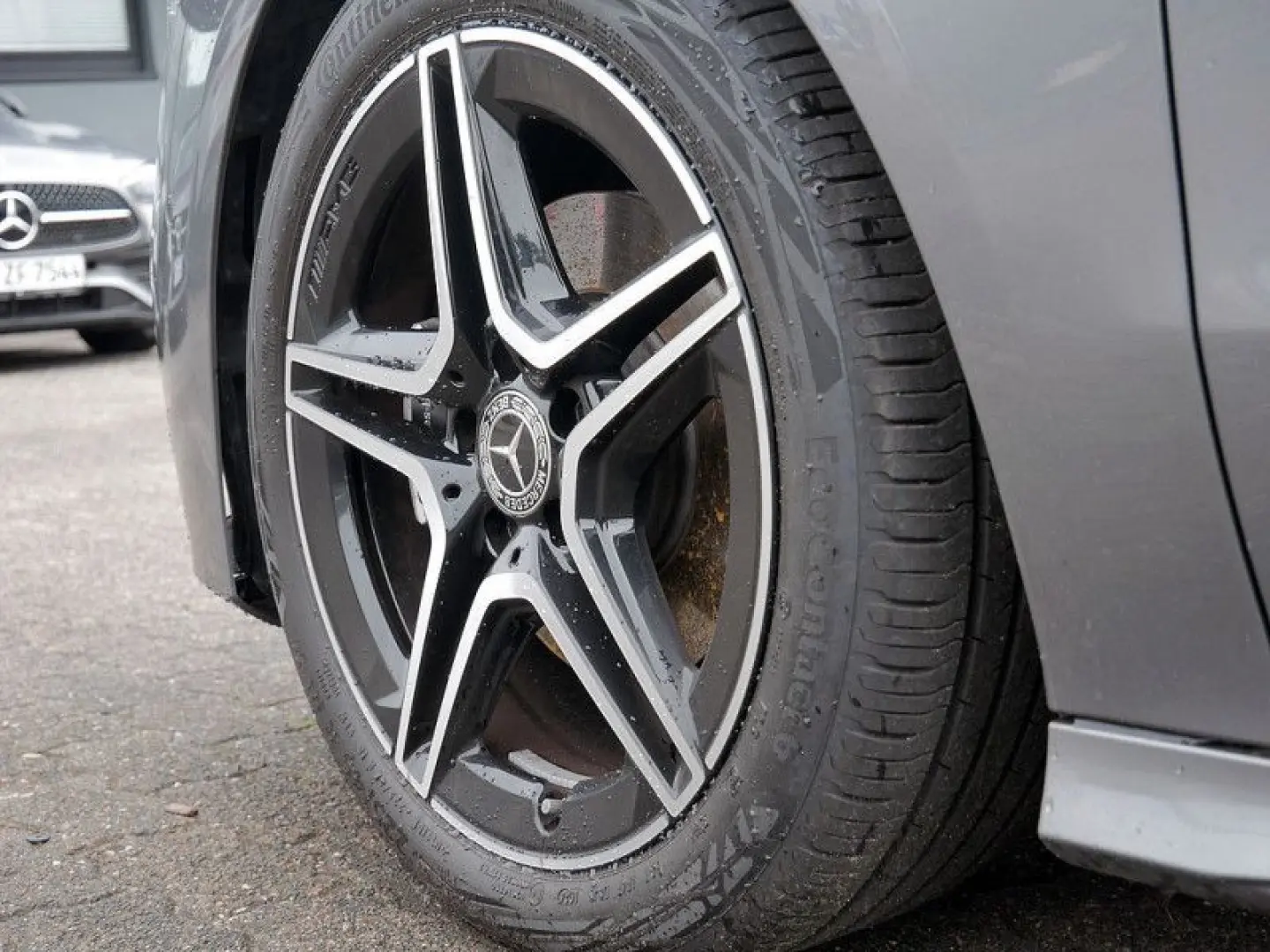 CLA 180 Coupé   AMG Night LED Cam Pano Spur Navi