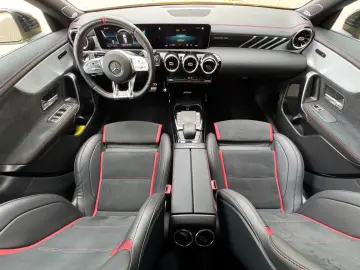 CLA 35 AMG Shooting Brake 4M Performance 1.HAND