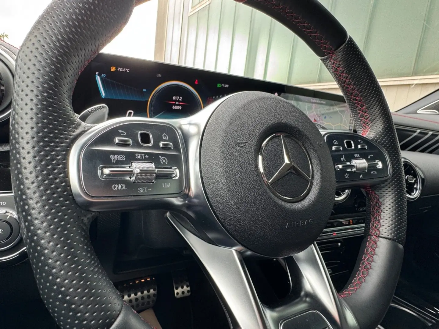 CLA 35 AMG Shooting Brake 4M Performance 1.HAND