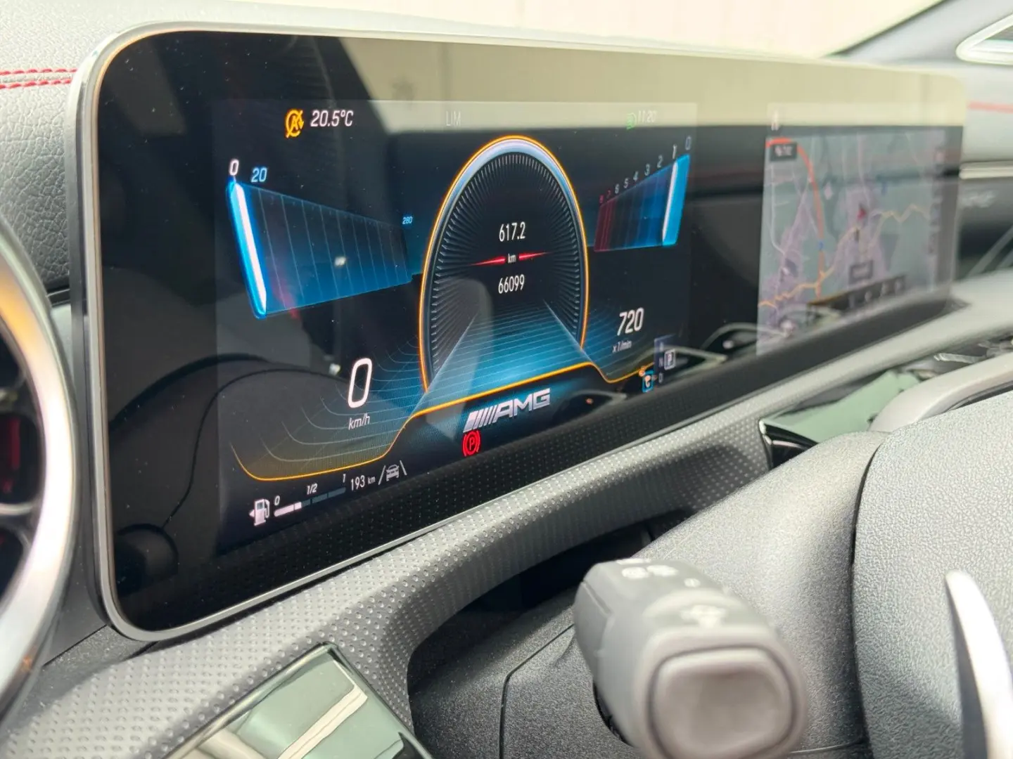 CLA 35 AMG Shooting Brake 4M Performance 1.HAND