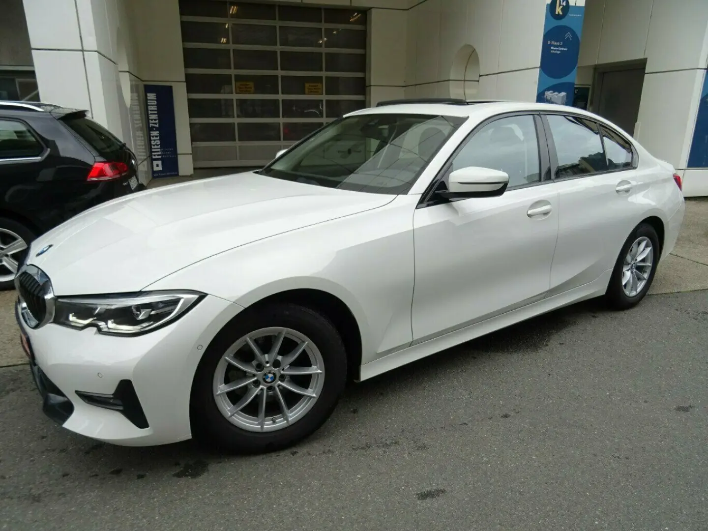 BMW 320i Sportline