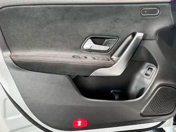 CLA 200 Coupé AMG Night Multib Pano AHK Kamera