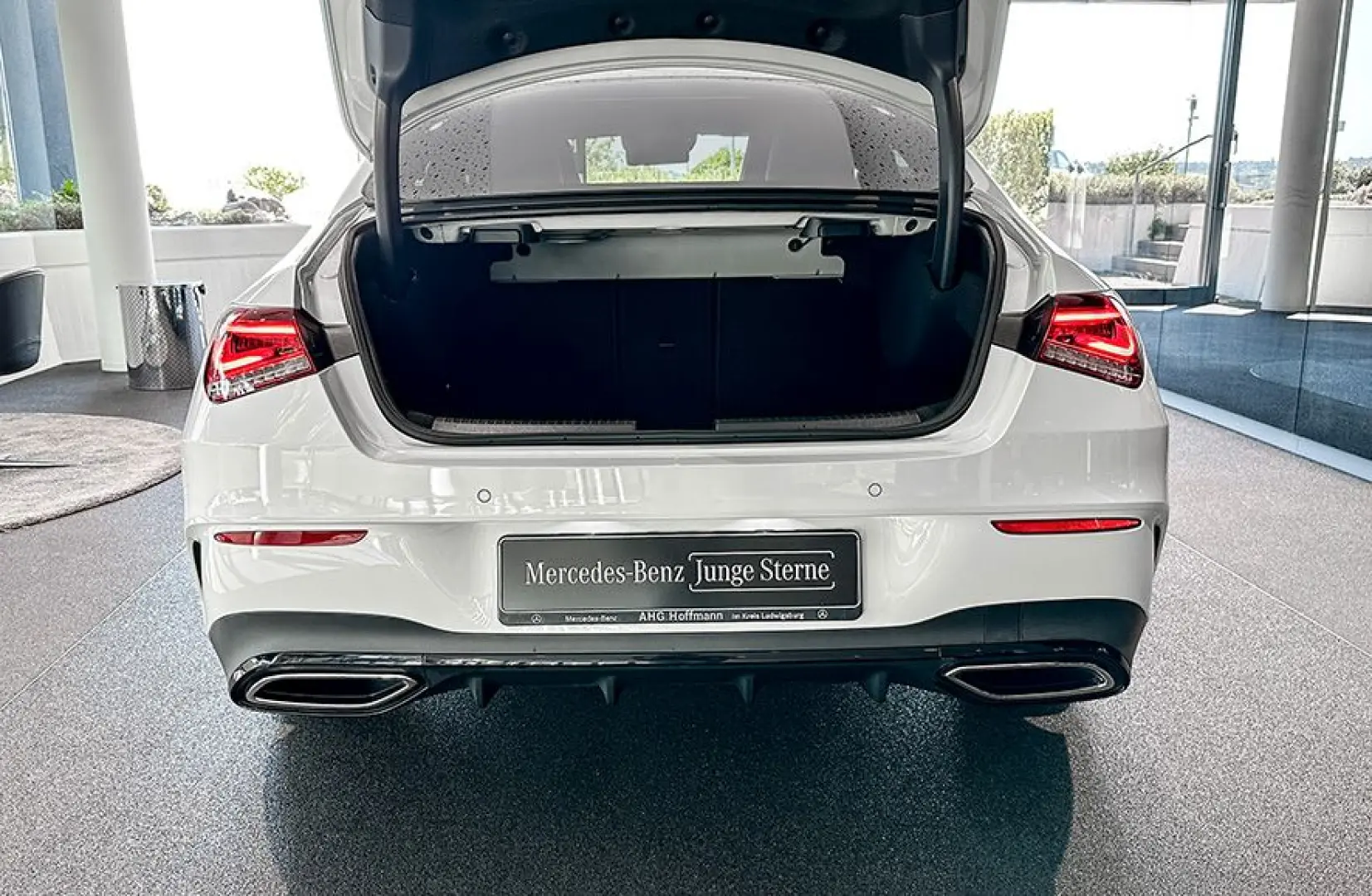 CLA 200 Coupé AMG Night Multib Pano AHK Kamera