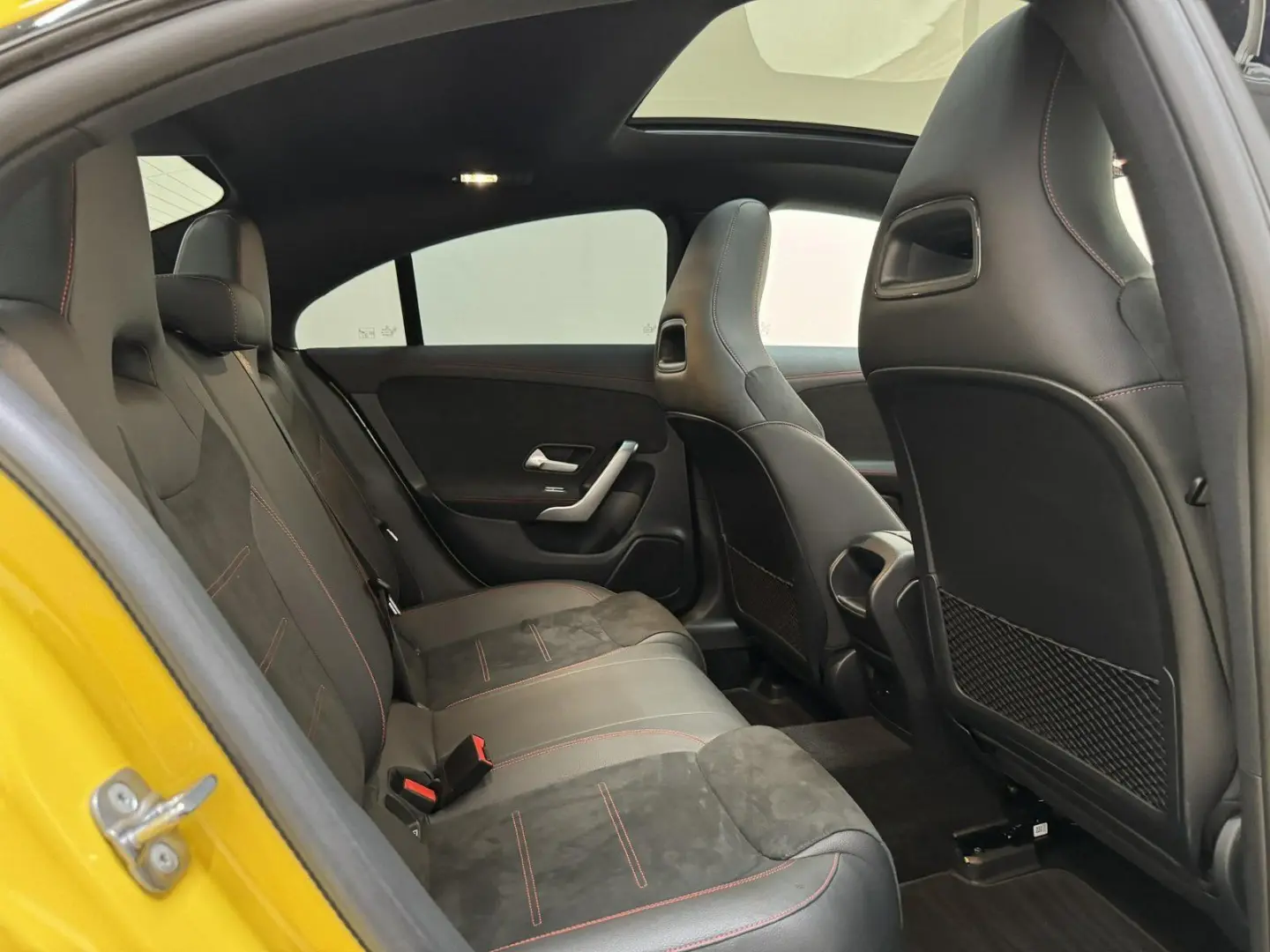 CLA 200 AMG NIGHT Pano AHK MULTIBEAM Ambientebel