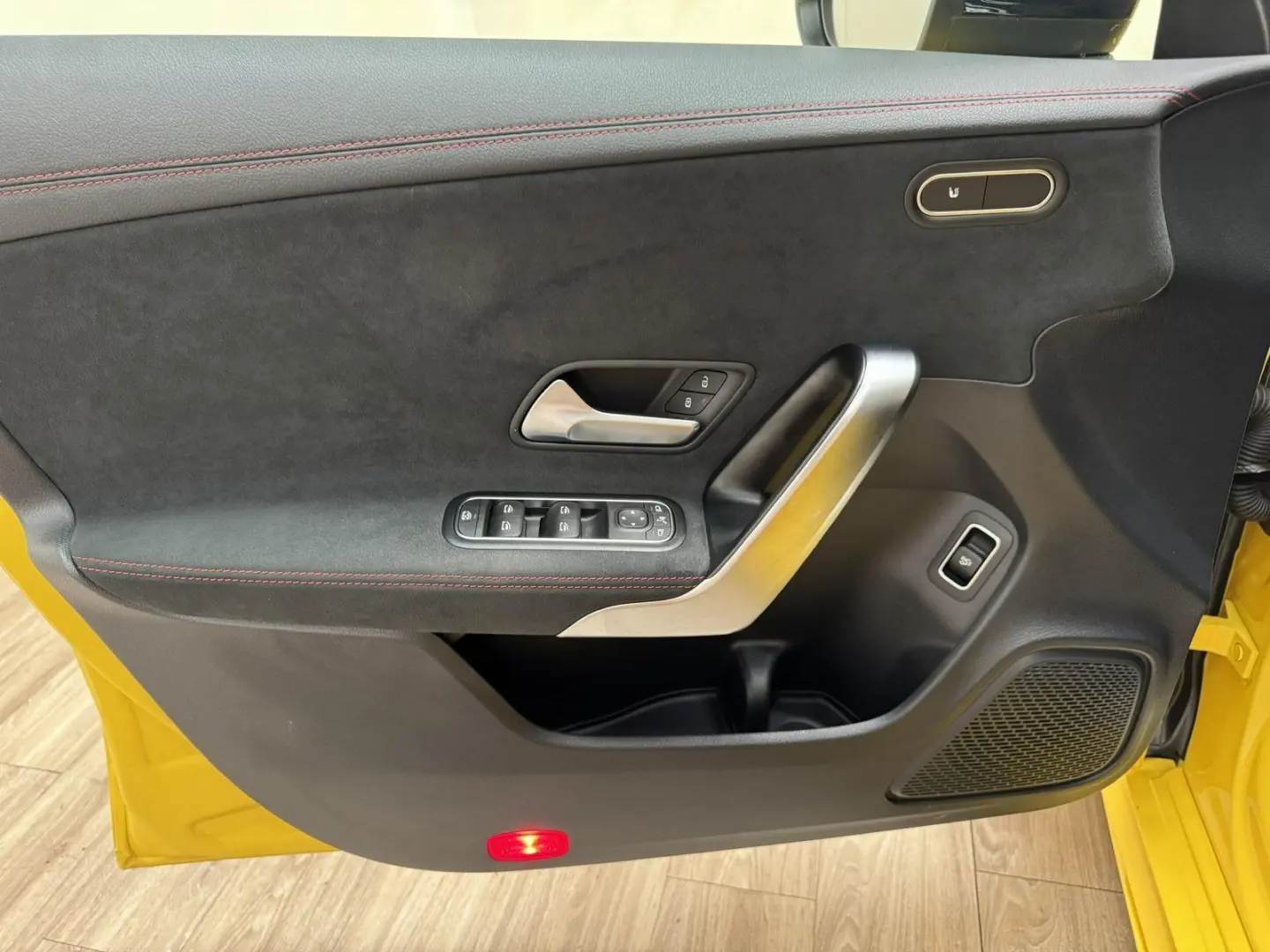 CLA 200 AMG NIGHT Pano AHK MULTIBEAM Ambientebel