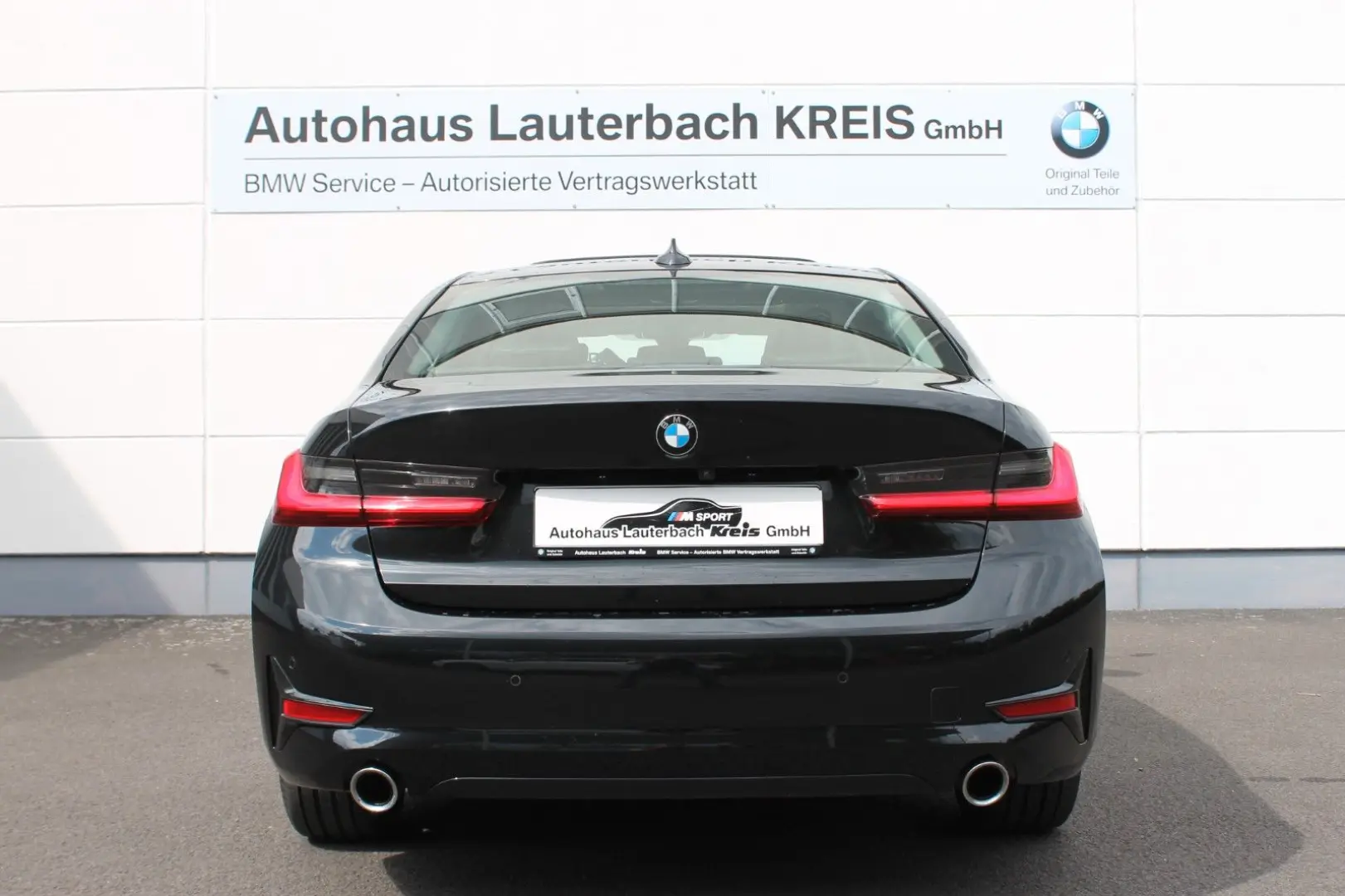 BMW 320i Lim. Sport Line