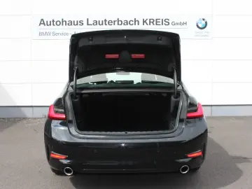 BMW 320i Lim. Sport Line