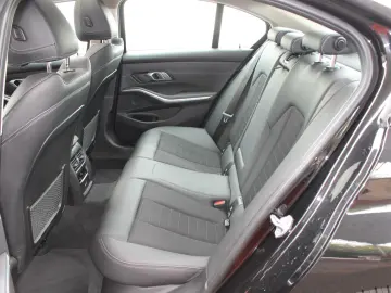 BMW 320i Lim. Sport Line