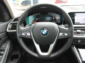 BMW 320i Lim. Sport Line