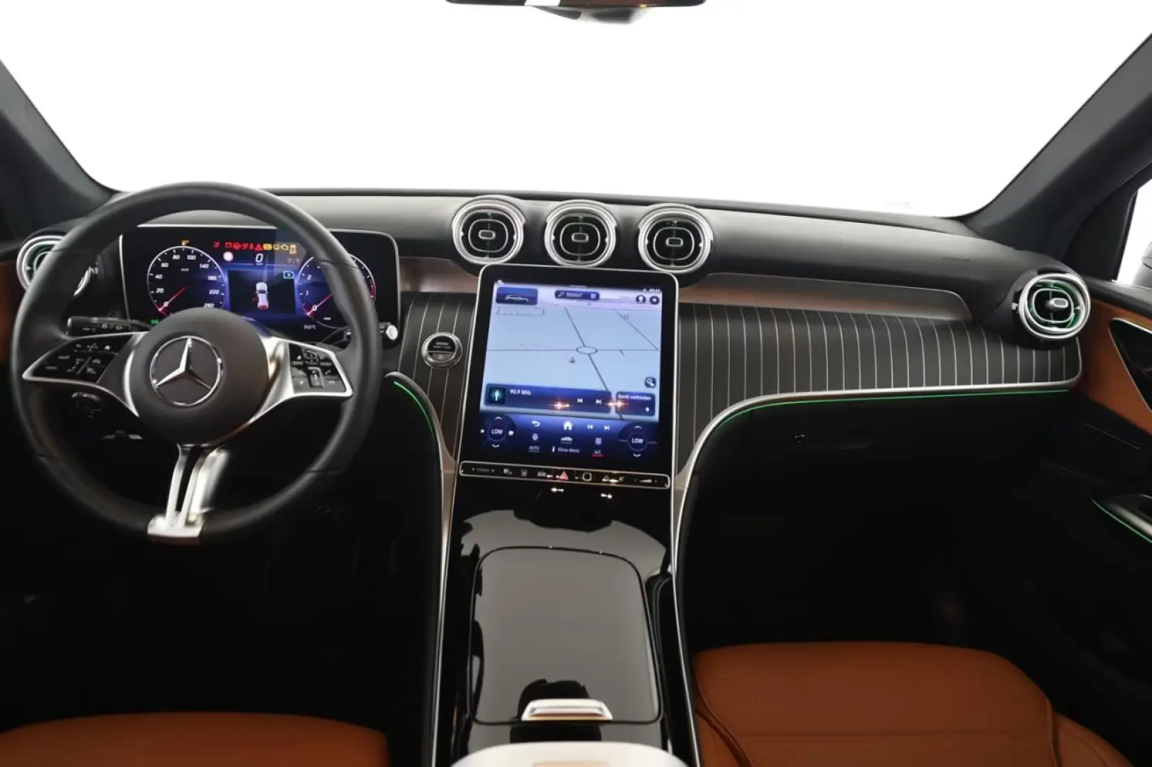 Mercedes-Benz GLC 200 4M Distronic AHK Standhz ARTICO