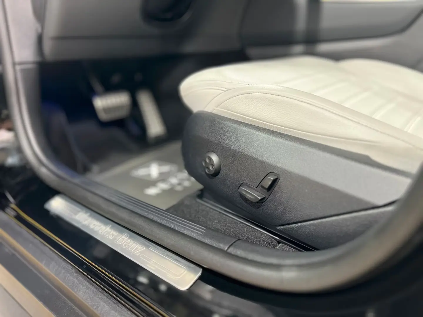 Mercedes-Benz GLC 200 4Matic AMG Line NIGHT 360