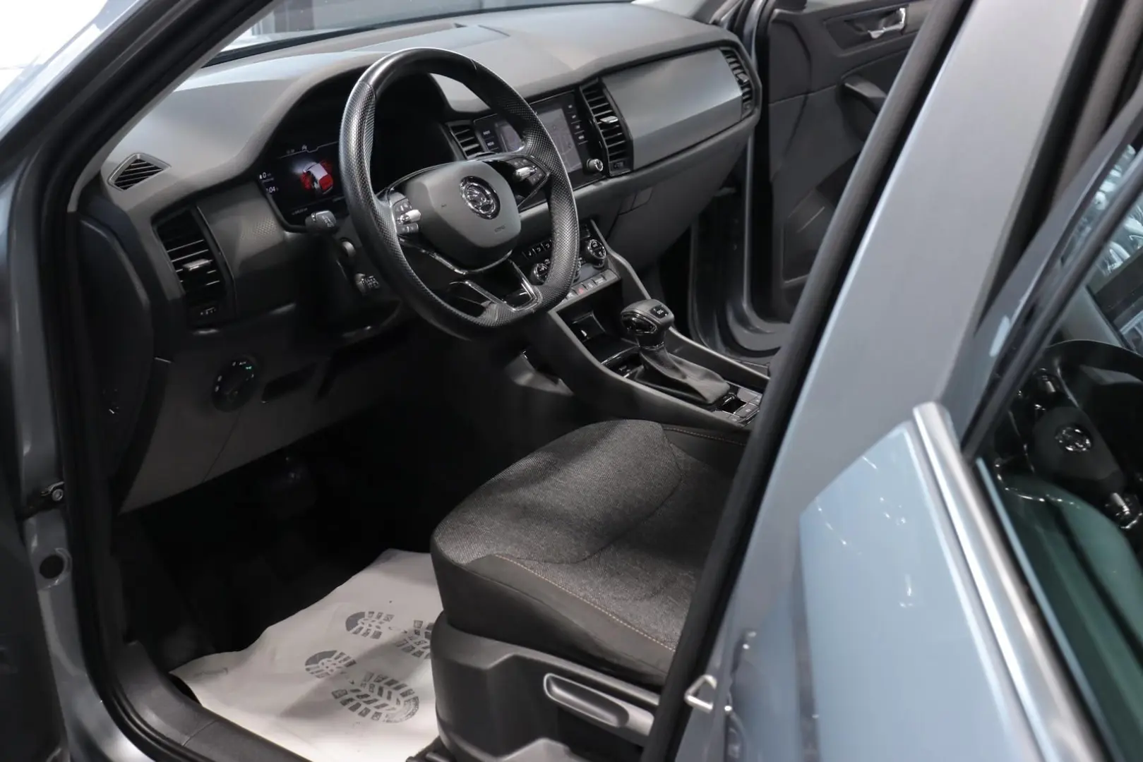 Kodiaq 2.0 TDI Clever PANORAMA AHK VIRTUAL ACC