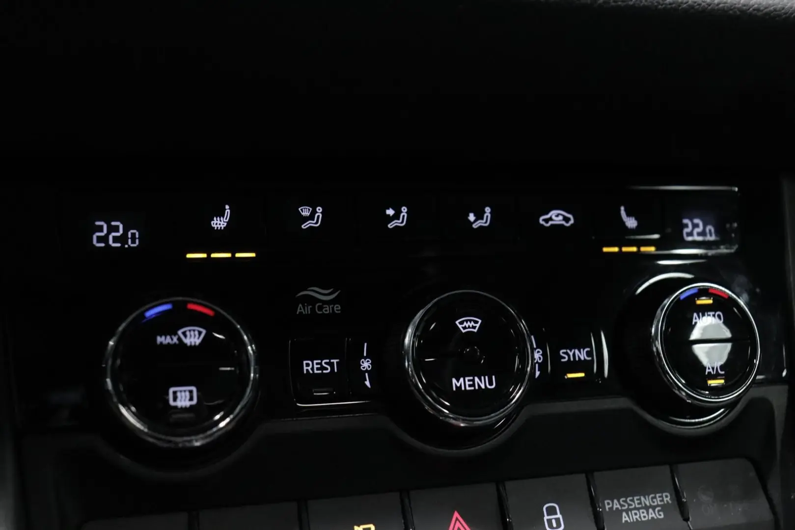 Kodiaq 2.0 TDI Clever PANORAMA AHK VIRTUAL ACC