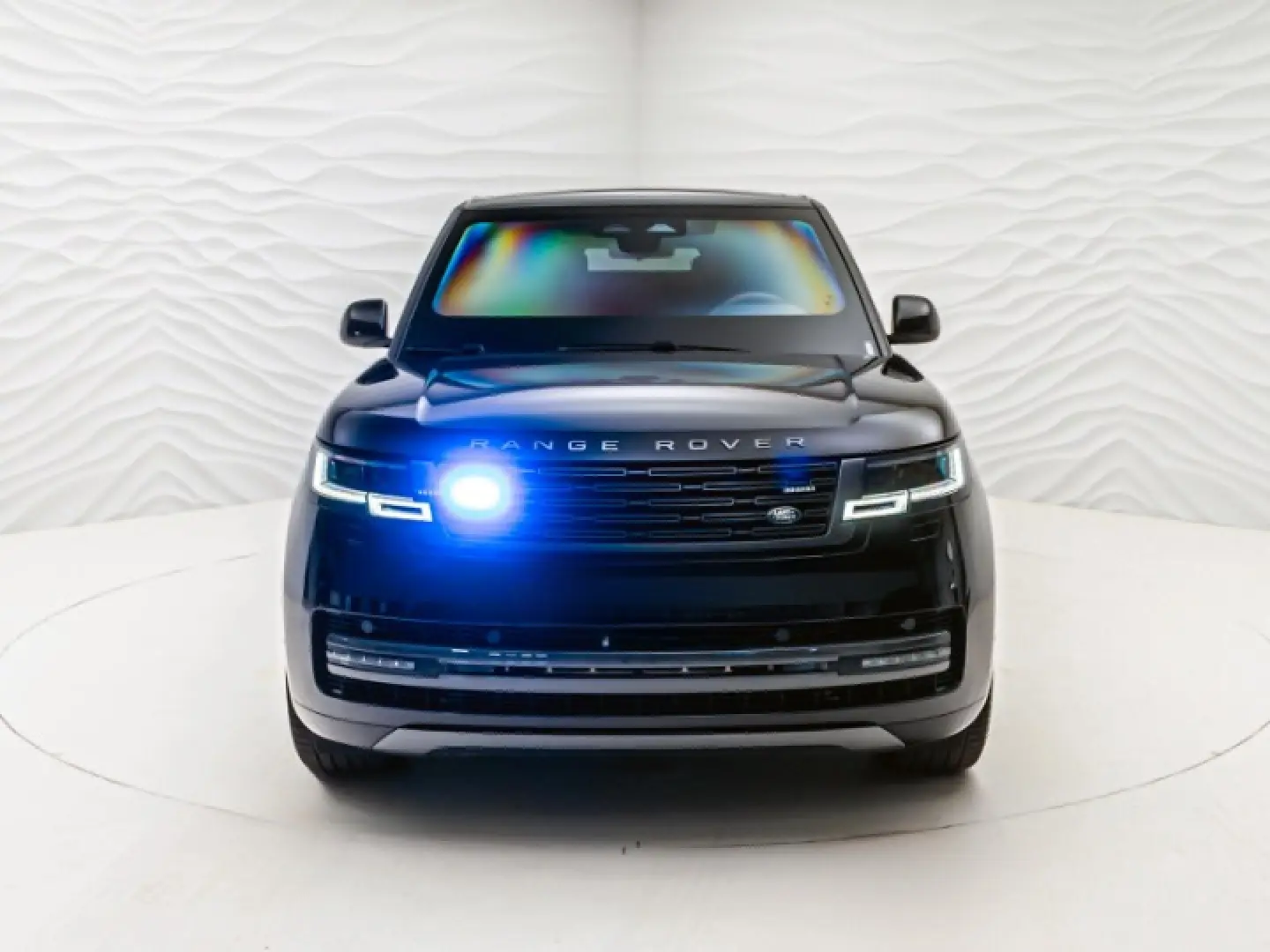 Range Rover P530 LWB ARMORED B6 Autobiography