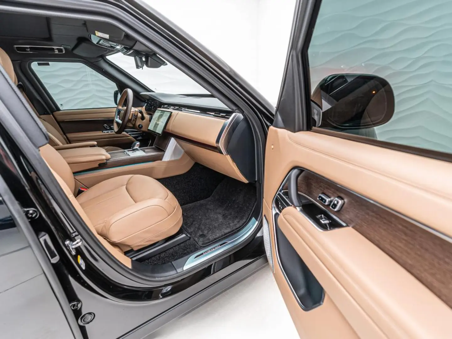 Range Rover P530 LWB ARMORED B6 Autobiography