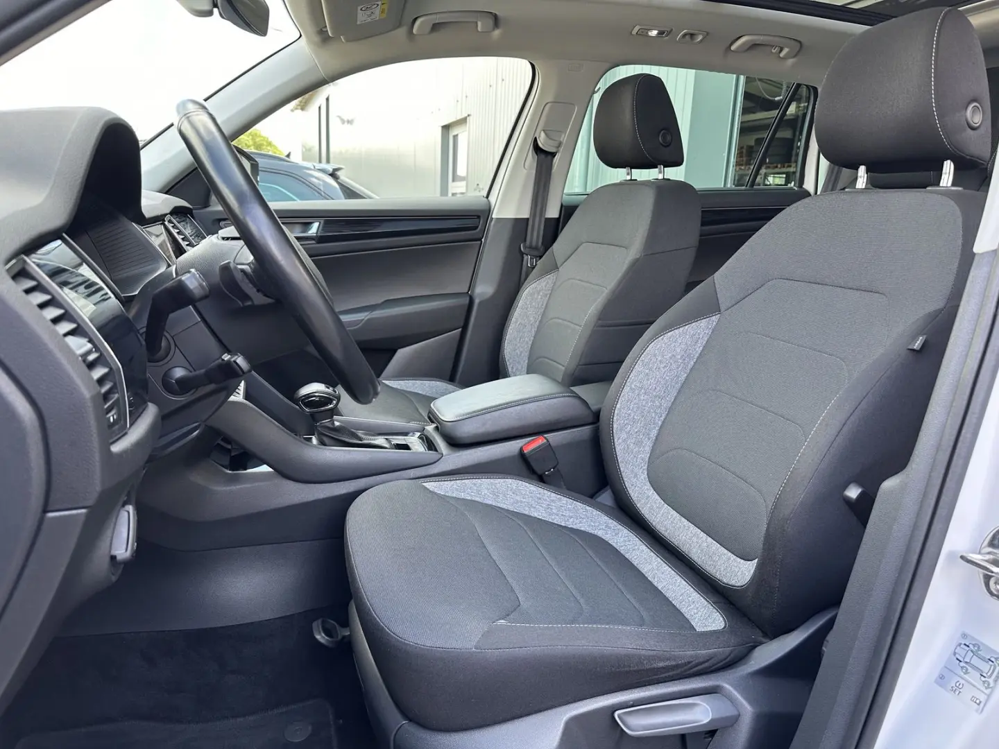 Kodiaq 2.0 TDI DSG Drive 125 NAV LED AHK PANO VC