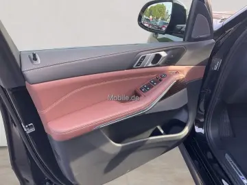 X5 xDrive30d M Sport H&K Gesture Control 360 HUD 20