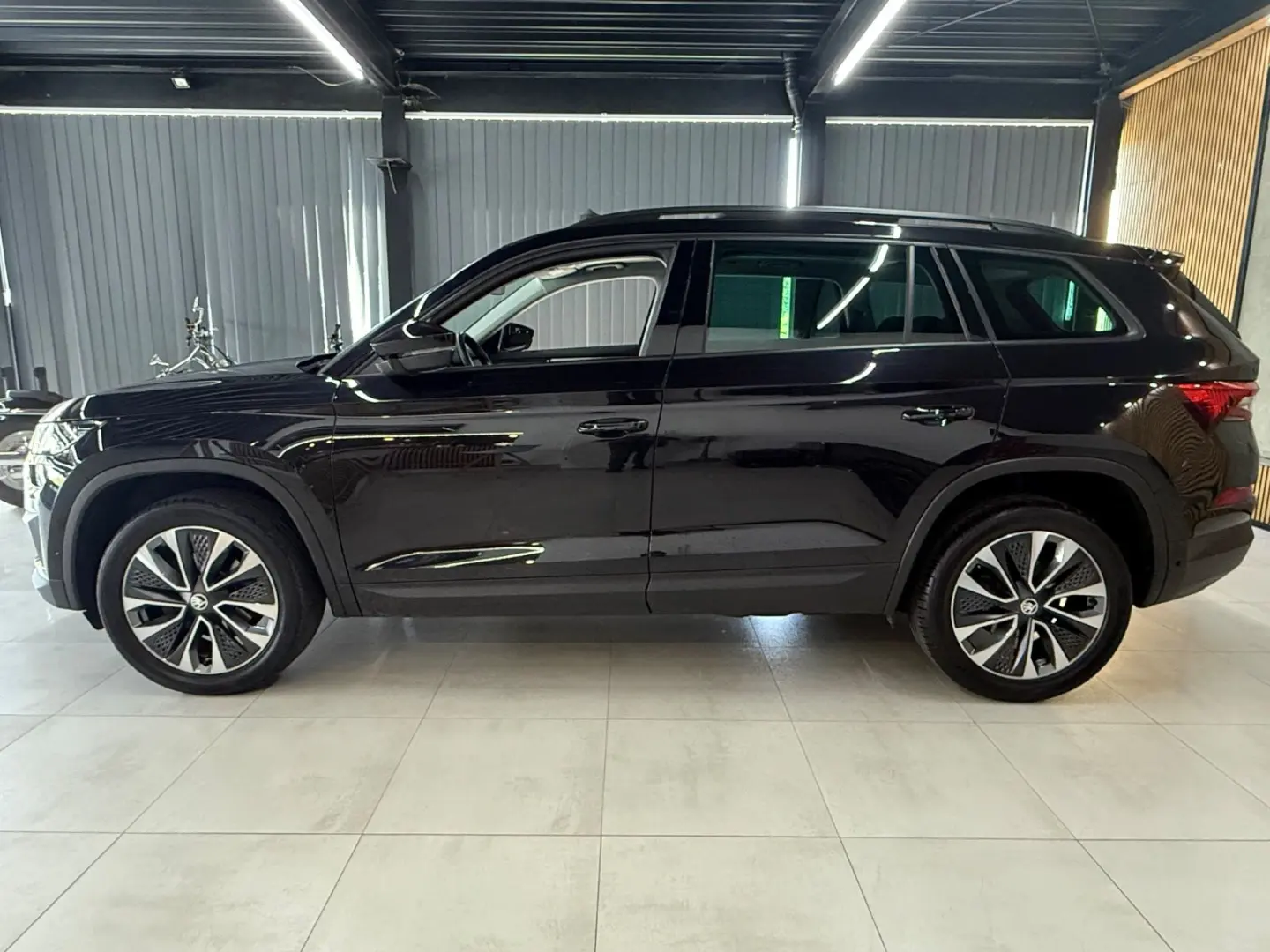 Kodiaq 2.0 TDI Tour DSG PANO V.COCKPIT MATRIX