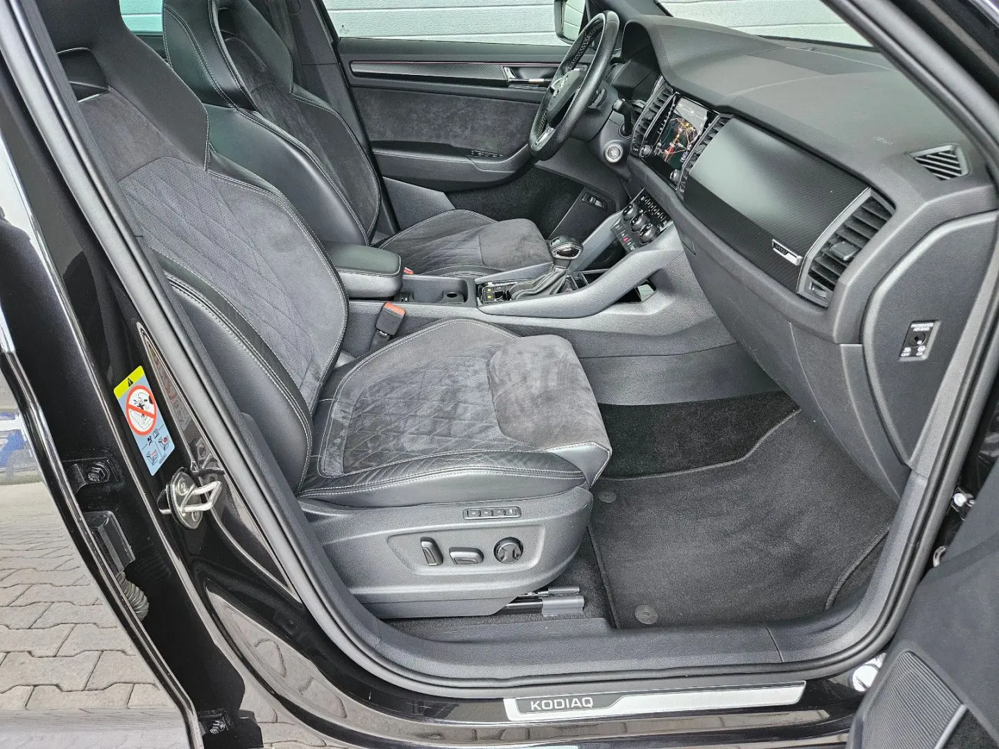 Kodiaq 2.0 TDI 140kW DSG 4x4 SPORTLINE 1Hand