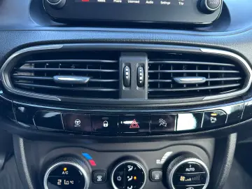 Fiat Tipo Easy Hatchback 1.0 benzina 100 CP