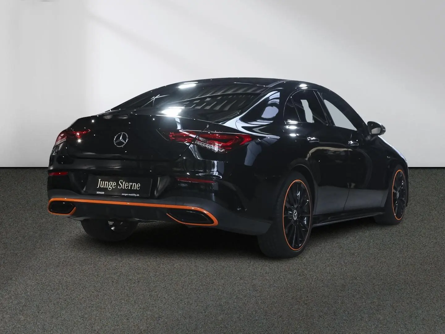 CLA 200 d Edition AMG Panorama Multibeam Ambient