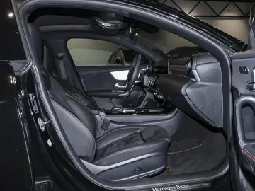 CLA 200 d Edition AMG Panorama Multibeam Ambient