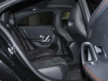 CLA 200 d Edition AMG Panorama Multibeam Ambient