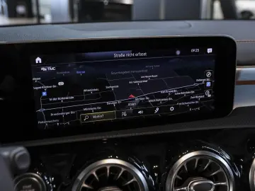 CLA 200 d Edition AMG Panorama Multibeam Ambient