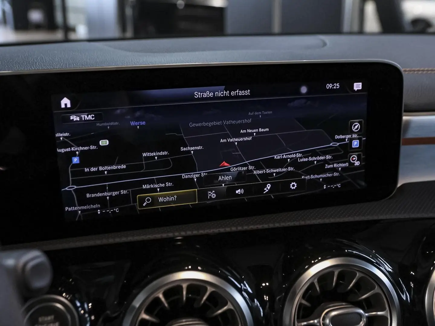 CLA 200 d Edition AMG Panorama Multibeam Ambient