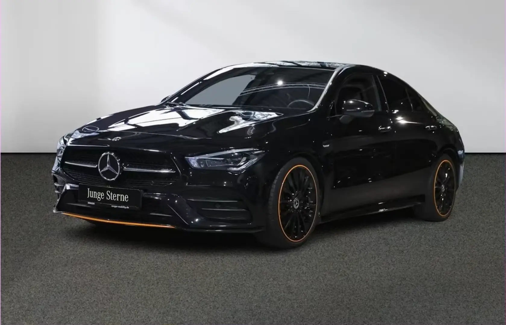 CLA 200 d Edition AMG Panorama Multibeam Ambient