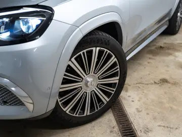 GLS 600 MAYBACH TWO-TONE FIRST HAND STOCK