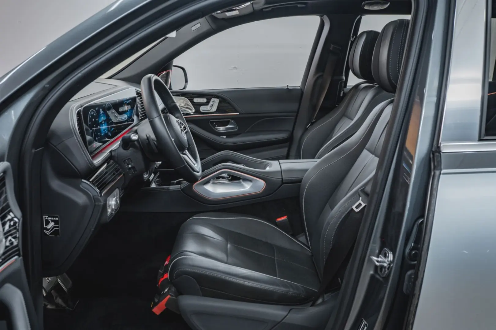 GLS 600 MAYBACH TWO-TONE FIRST HAND STOCK