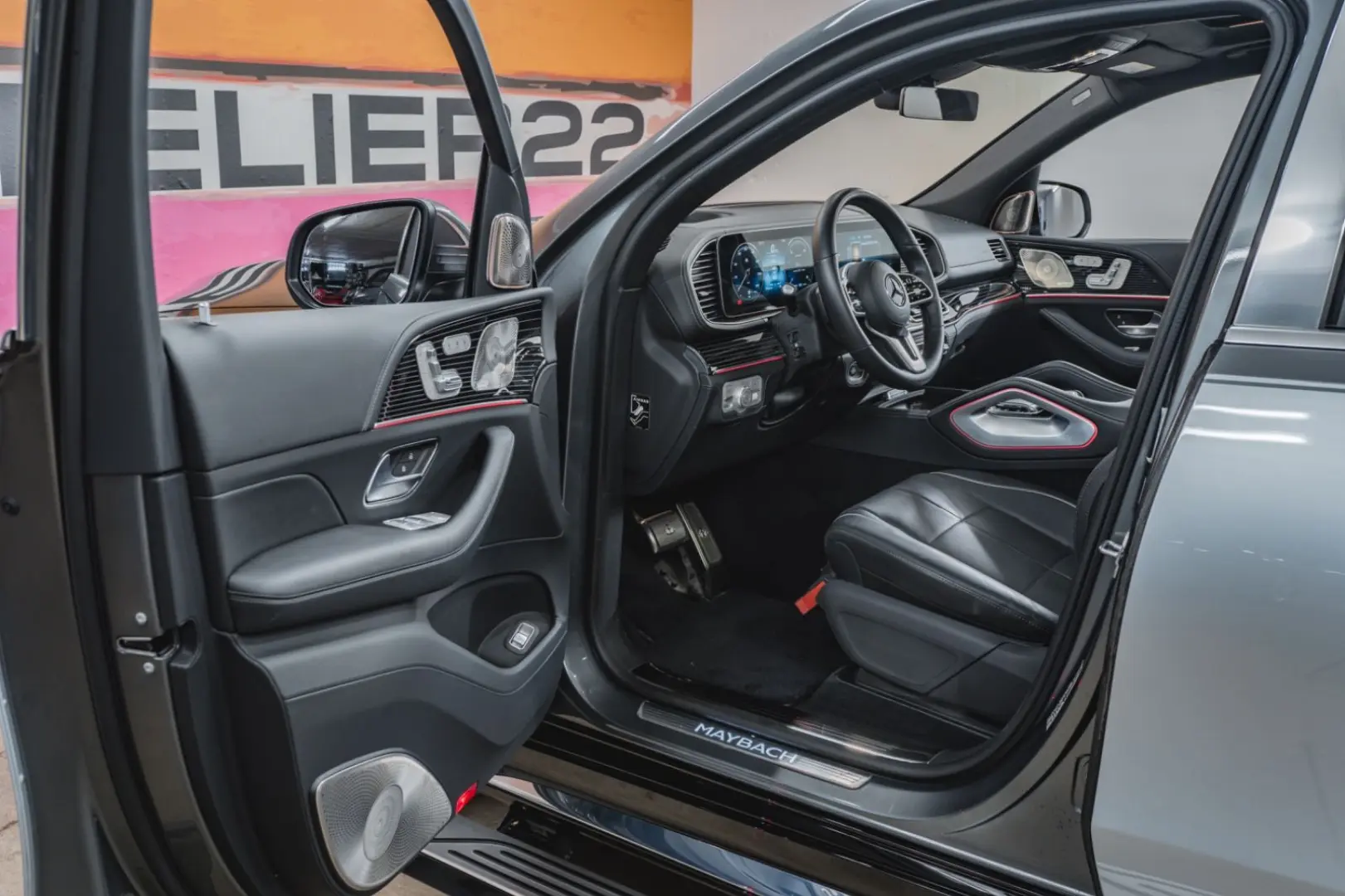 GLS 600 MAYBACH TWO-TONE FIRST HAND STOCK