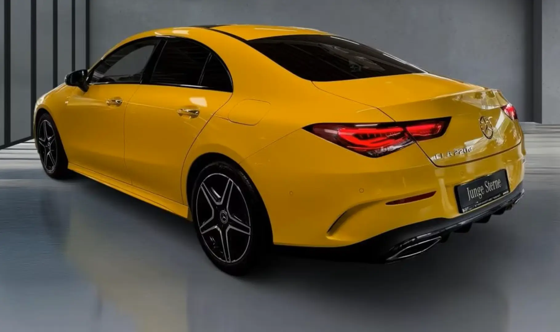 CLA 220 d AMG PANO NIGHT MBEAM AMBIENTE KAMERA