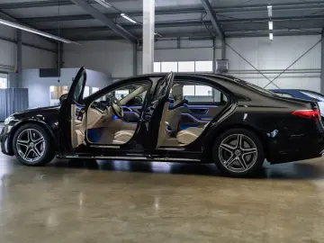 S 580 4M L AMG Line   MY2025   TV  Rear Steering