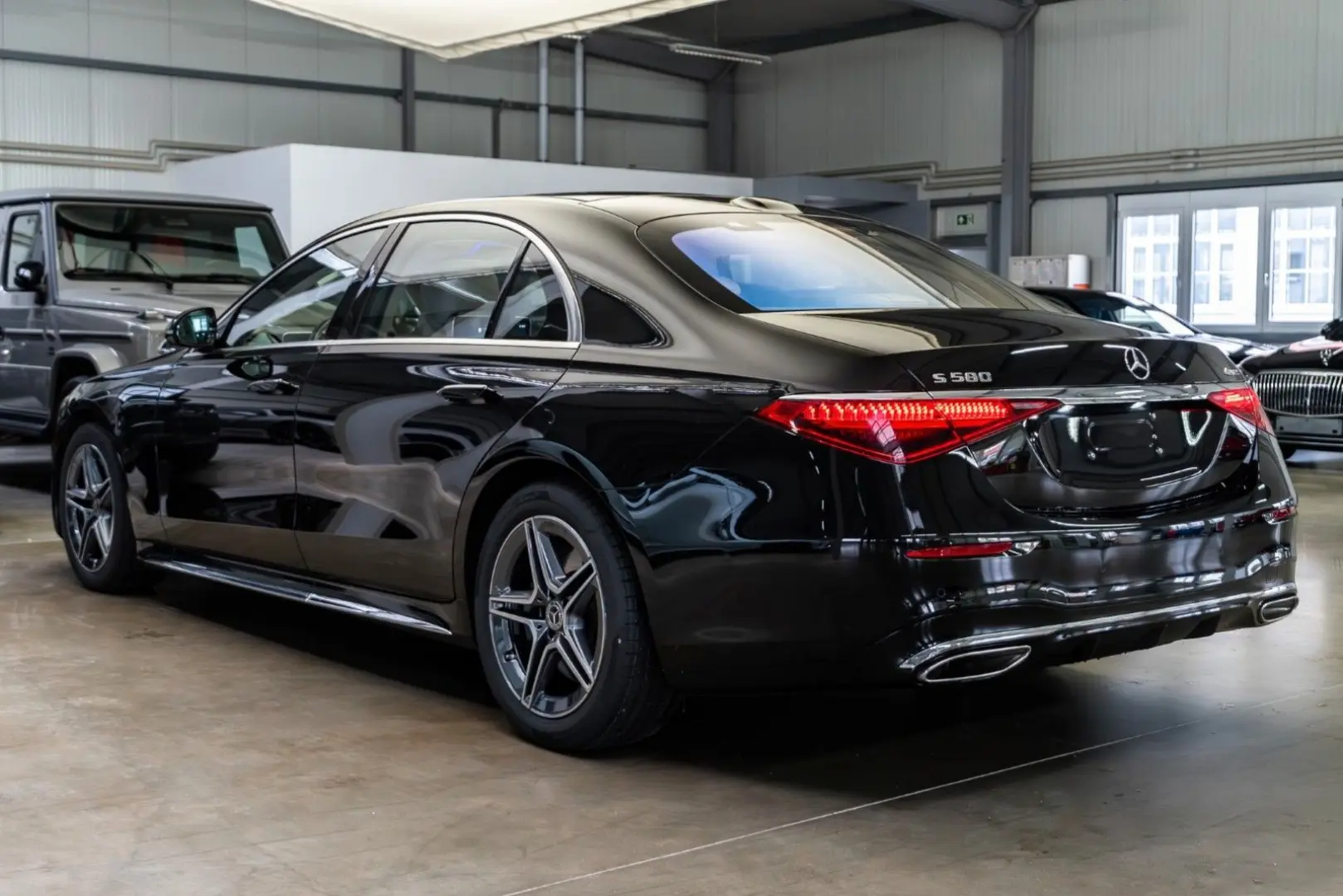 S 580 4M L AMG Line   MY2025   TV  Rear Steering