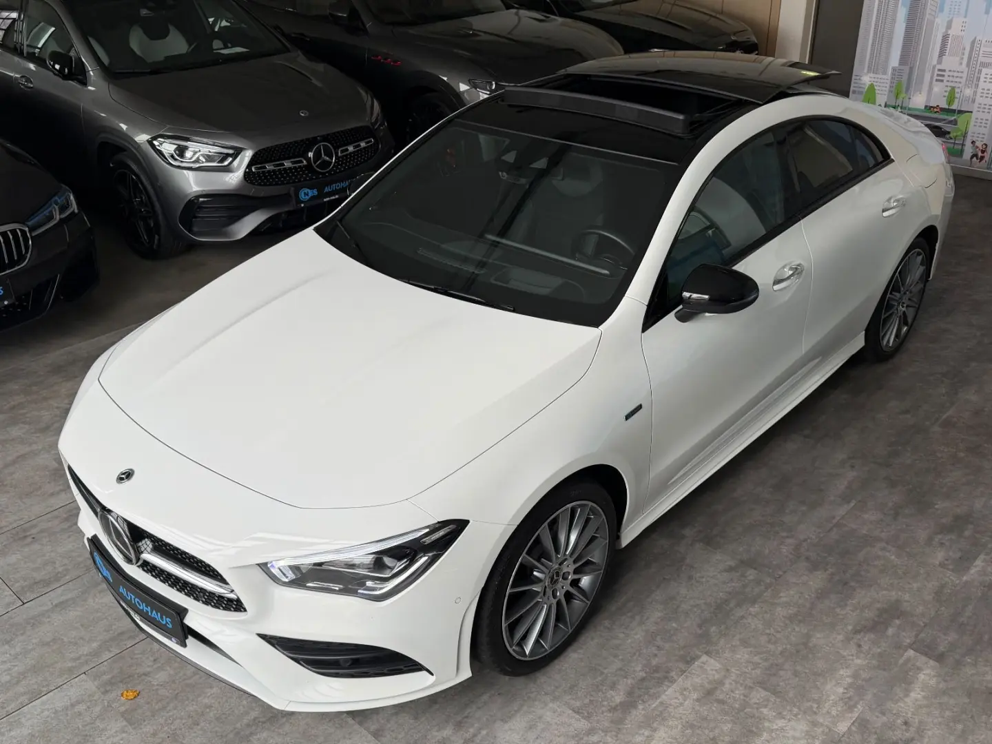 CLA 250e COUPE 3x AMG PANO BURMESTER KAM HUD 19'