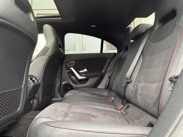 CLA 250e COUPE 3x AMG PANO BURMESTER KAM HUD 19'