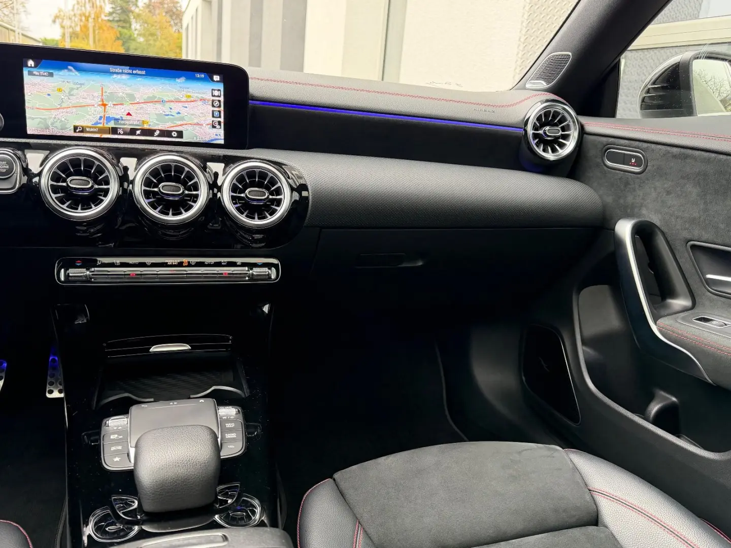 CLA 250e COUPE 3x AMG PANO BURMESTER KAM HUD 19'